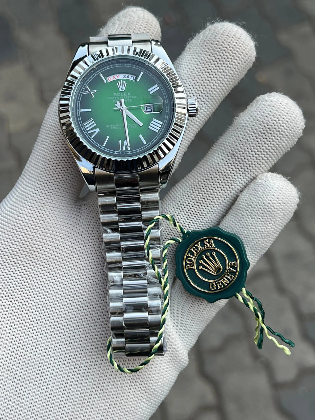 rolex.. Day Date Silver Green Roman Dial
