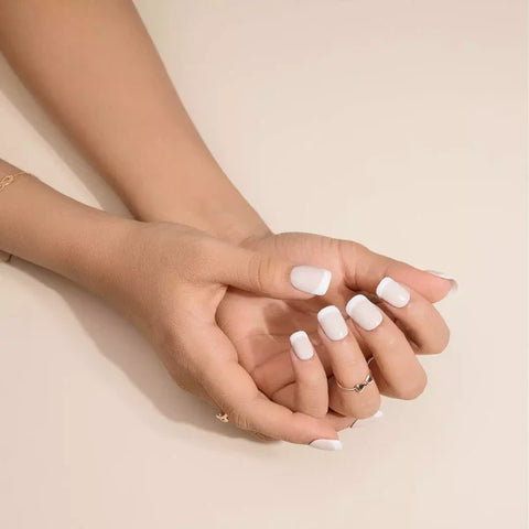 Classic French Nails Press On Nails Set