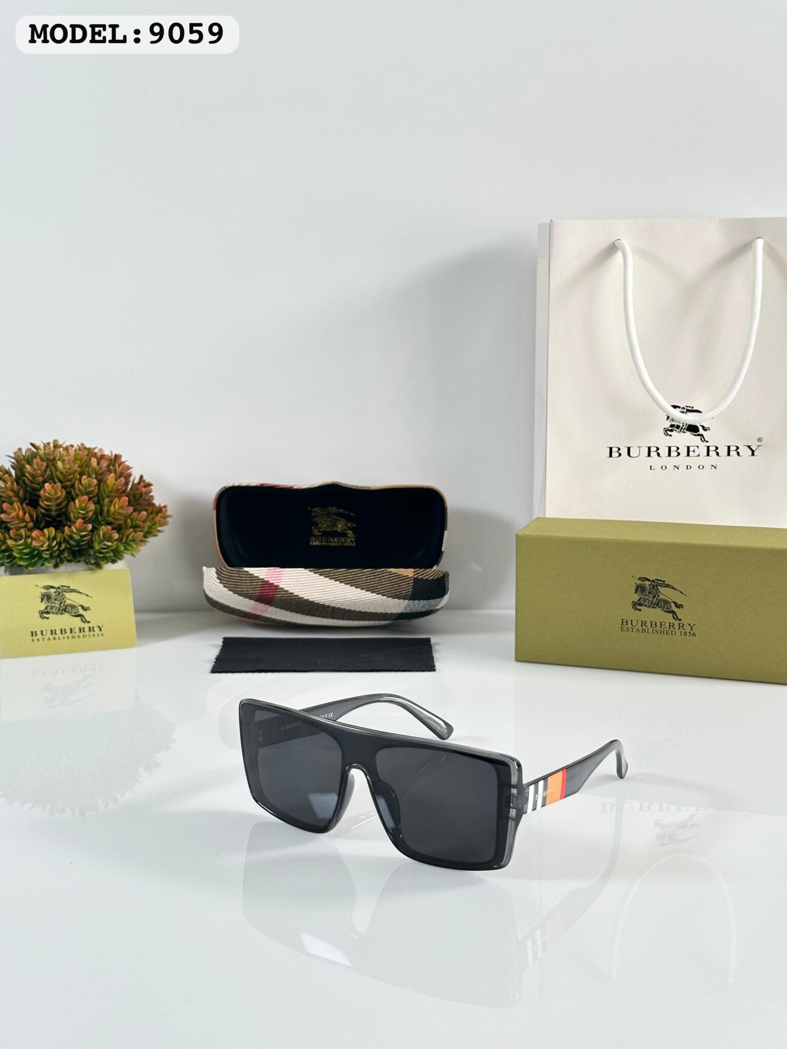 High-quality lenses Sunglasses For Men