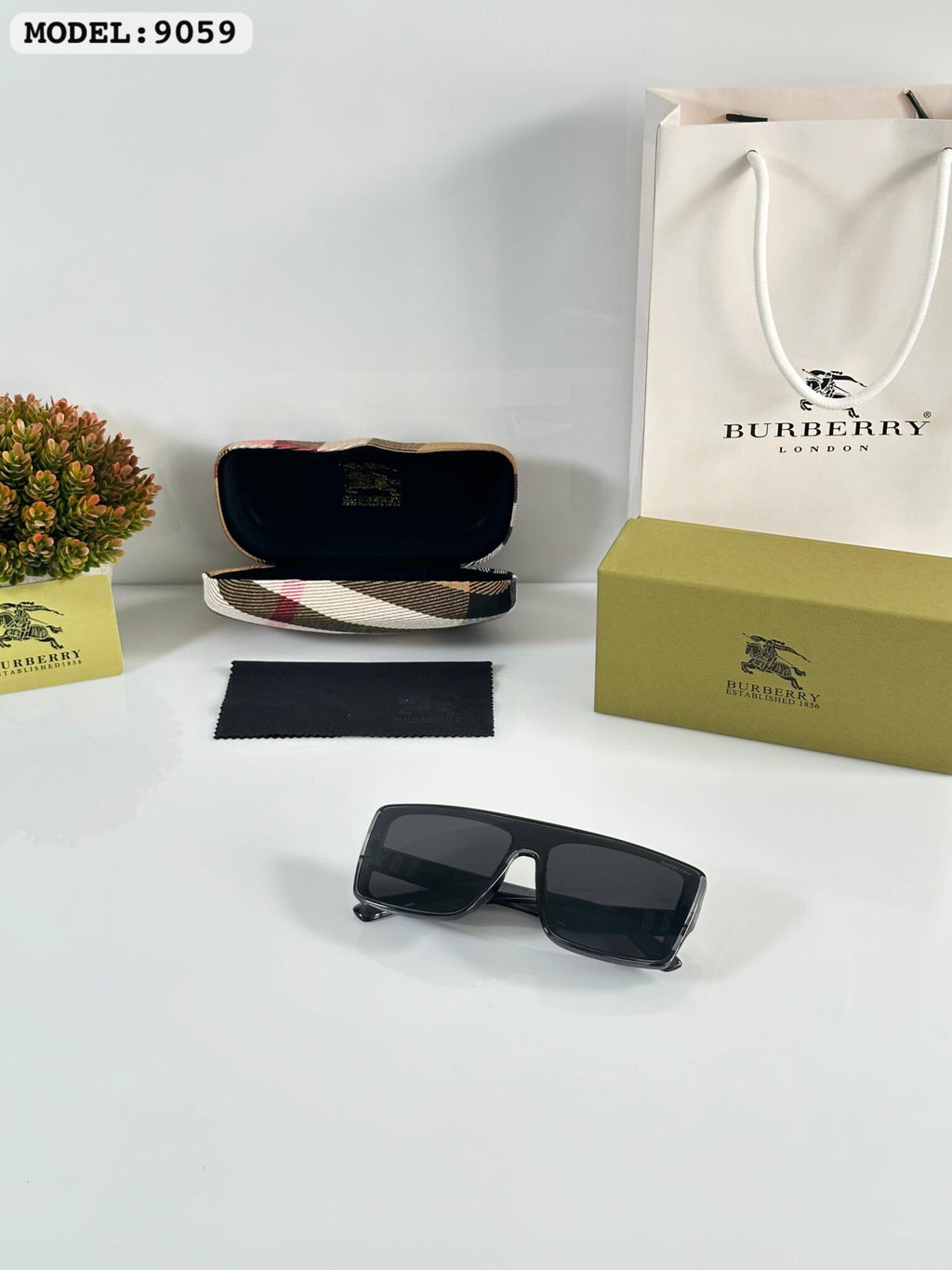 High-quality lenses Sunglasses For Men