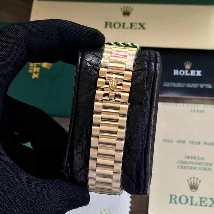 Day Date Gold/White Watch