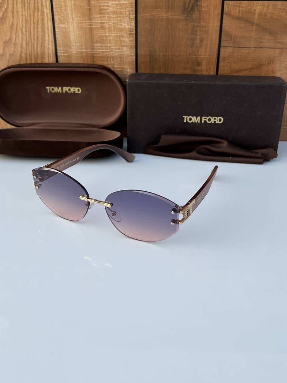Tomford_58178_gold_brown_cream