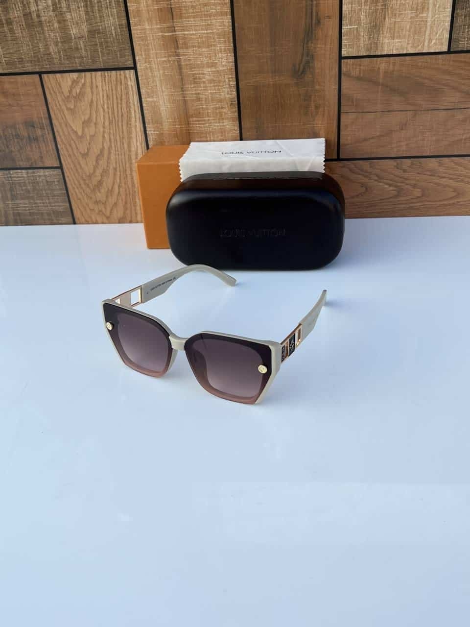 Louis_vuitton_58124_cream_brown