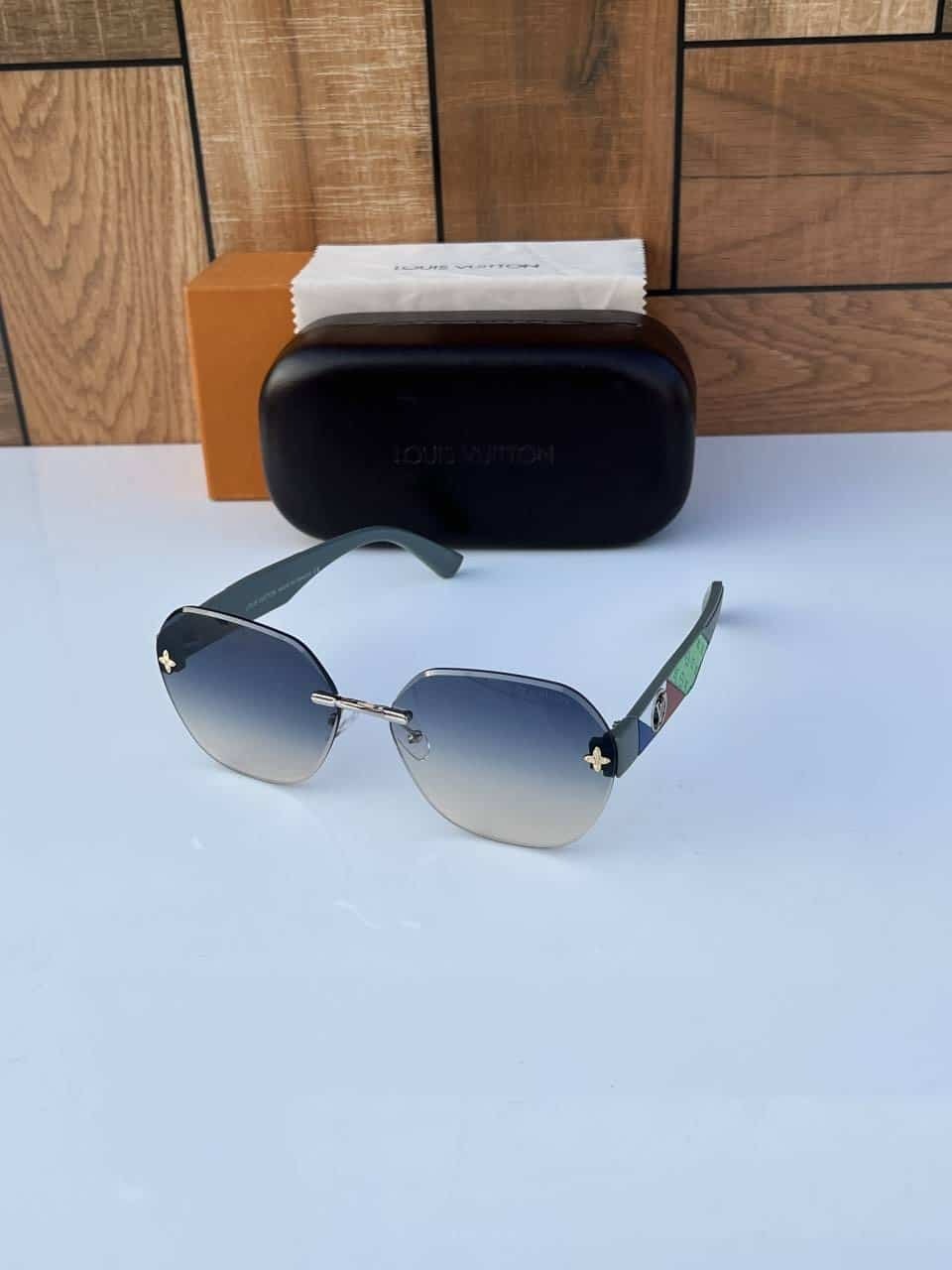 Louis_vuitton_58175_sea_green