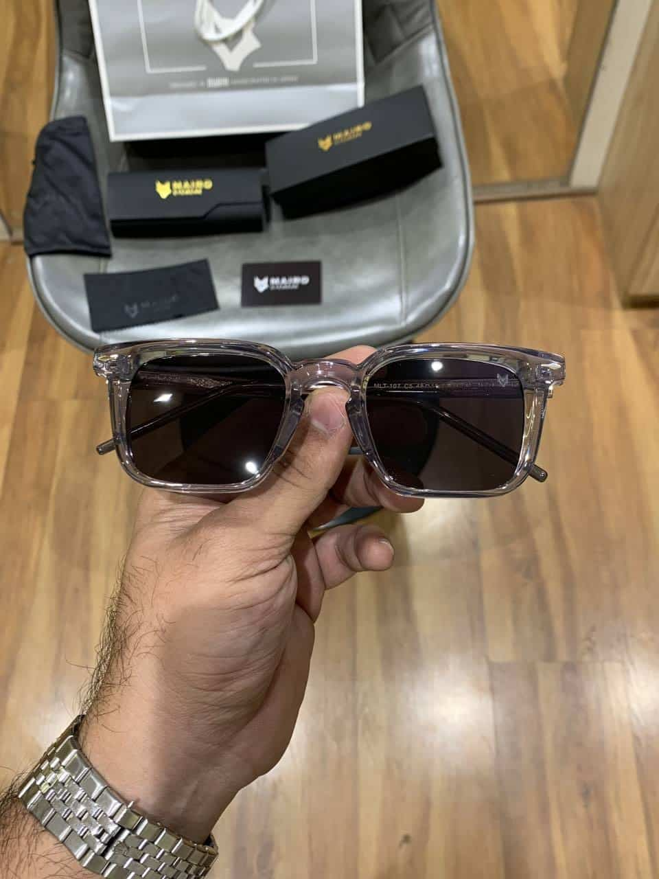 Mairo 107 grey black