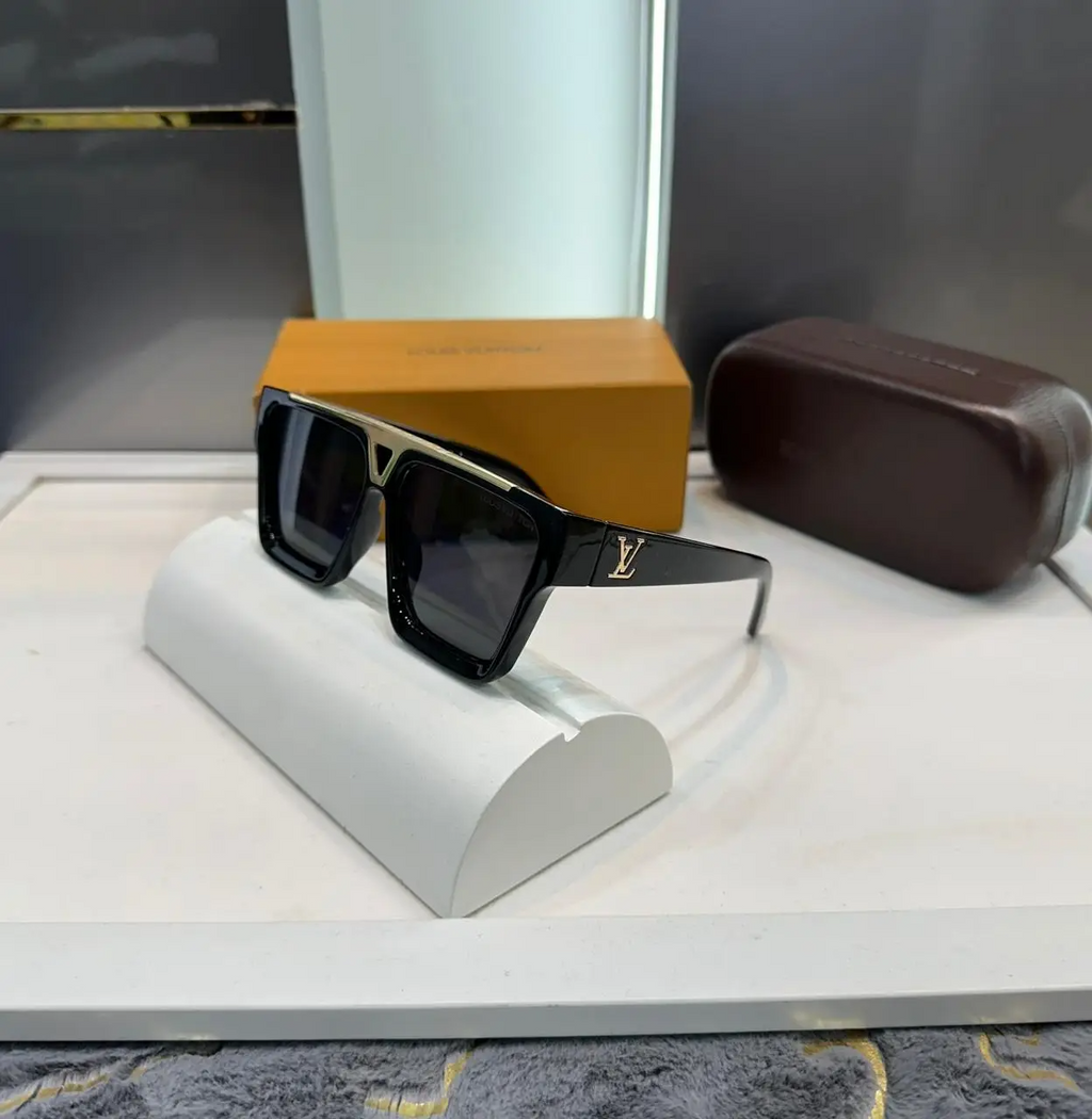 Louis Vuitton Gold Black Premium Shades 8675