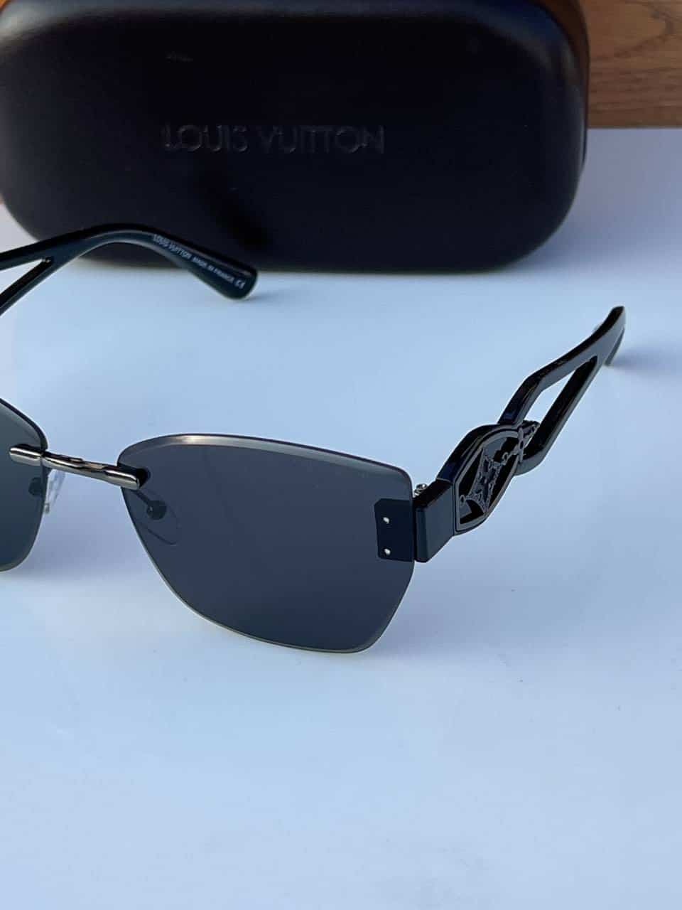 Louis_vuitton_58175_black