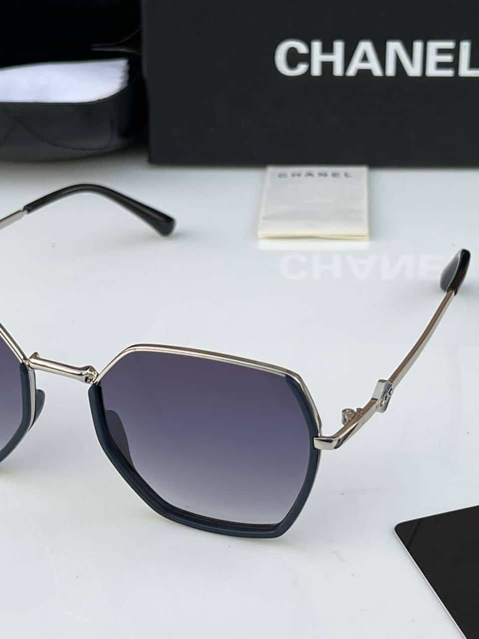 cHAnEL._2504_silver_blue