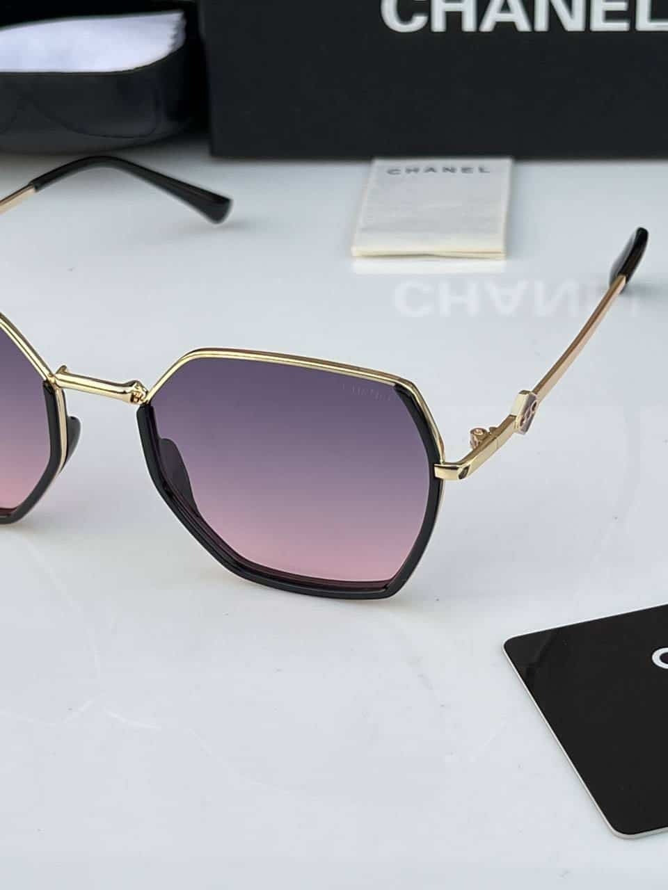 Chanel_2504_gold_violet