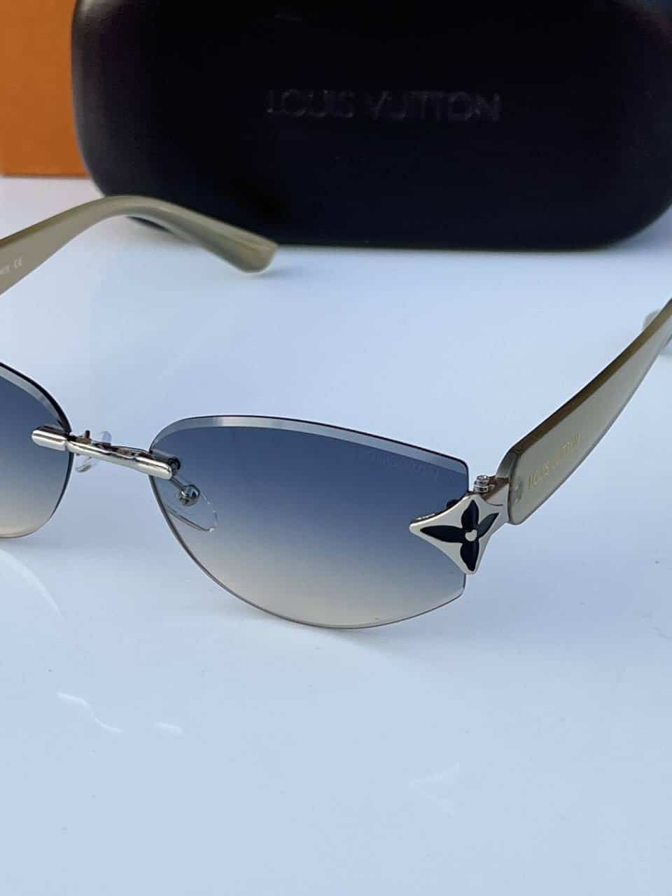 Louis_vuitton_58142_sea_green