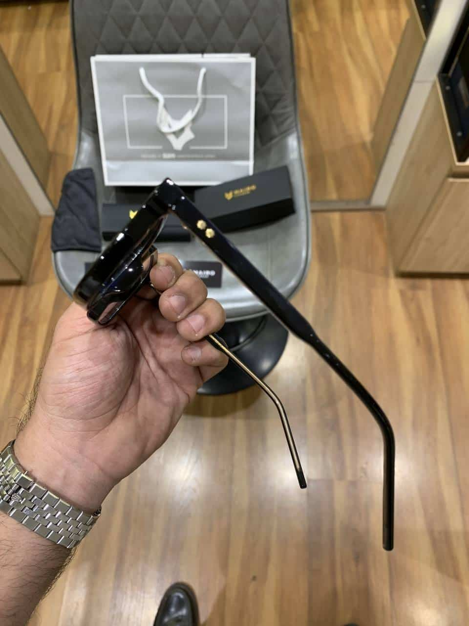 Mairo 107 black plano