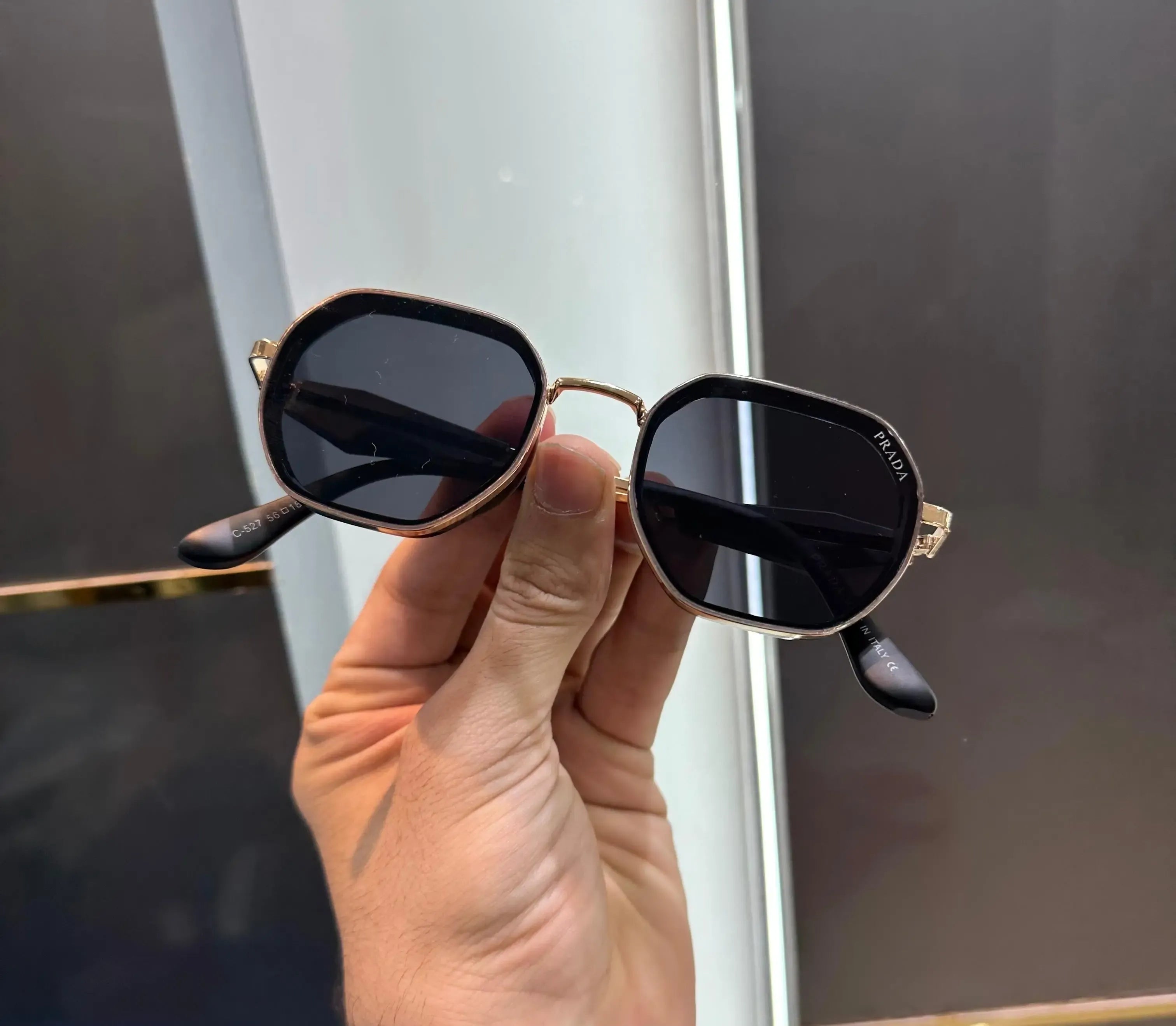 Prada Gold Black Premium Shade 527