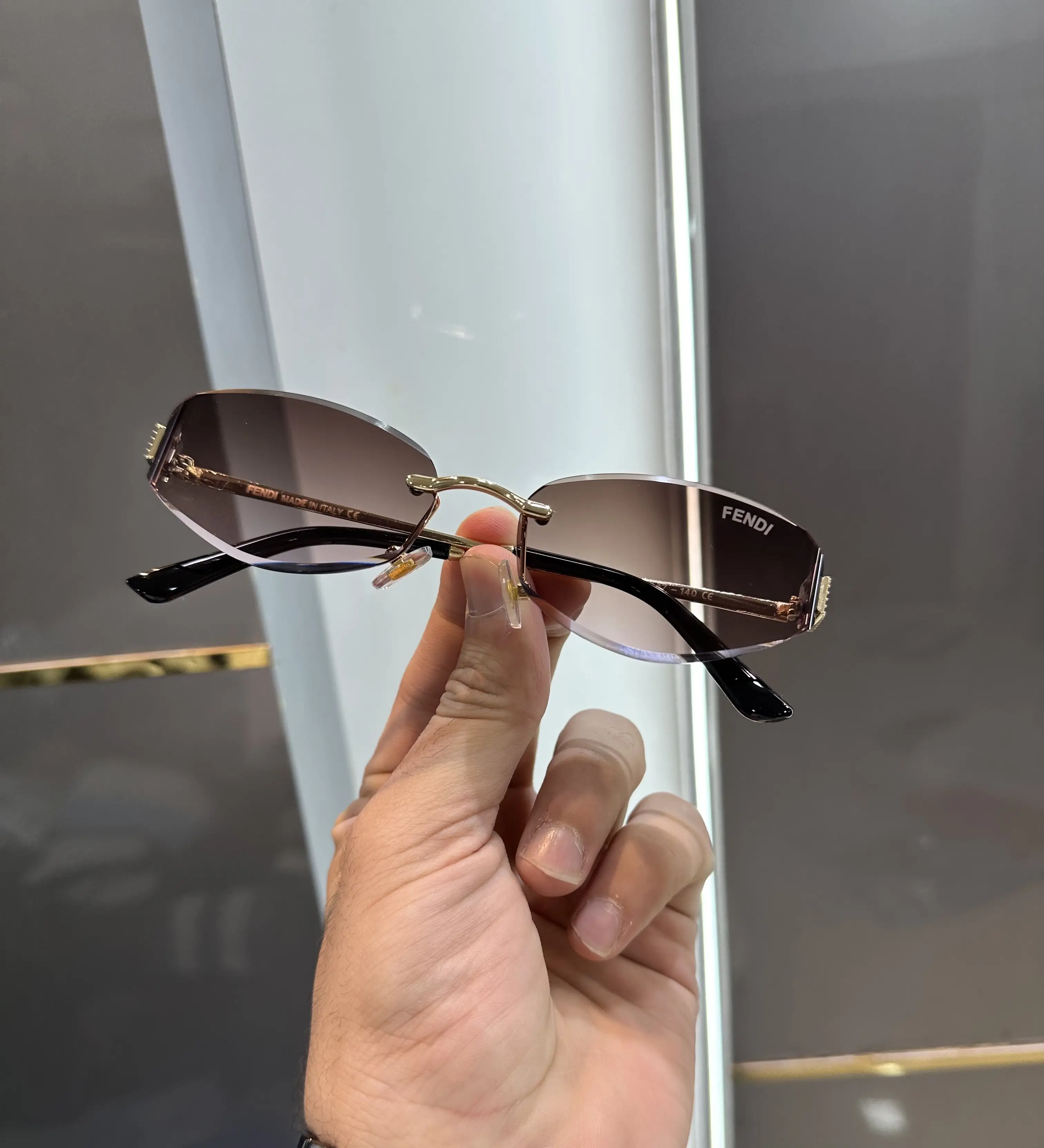 Fend i Designer Gold Brown Prwmium Shades 8865