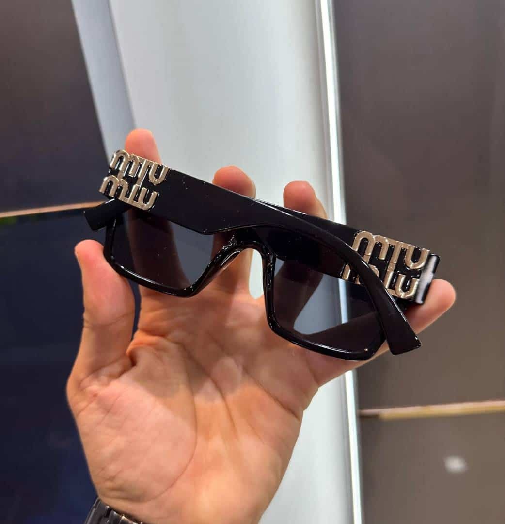 Miu Miu All Black Premium Shade 090