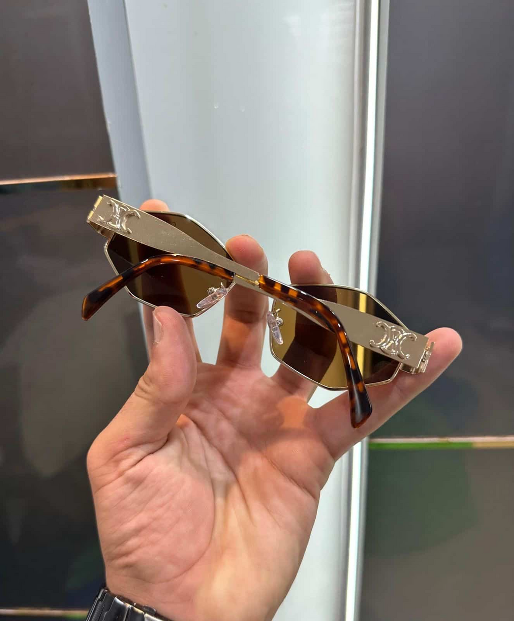 Celine Gold Brown Tiger Premium Shade 598