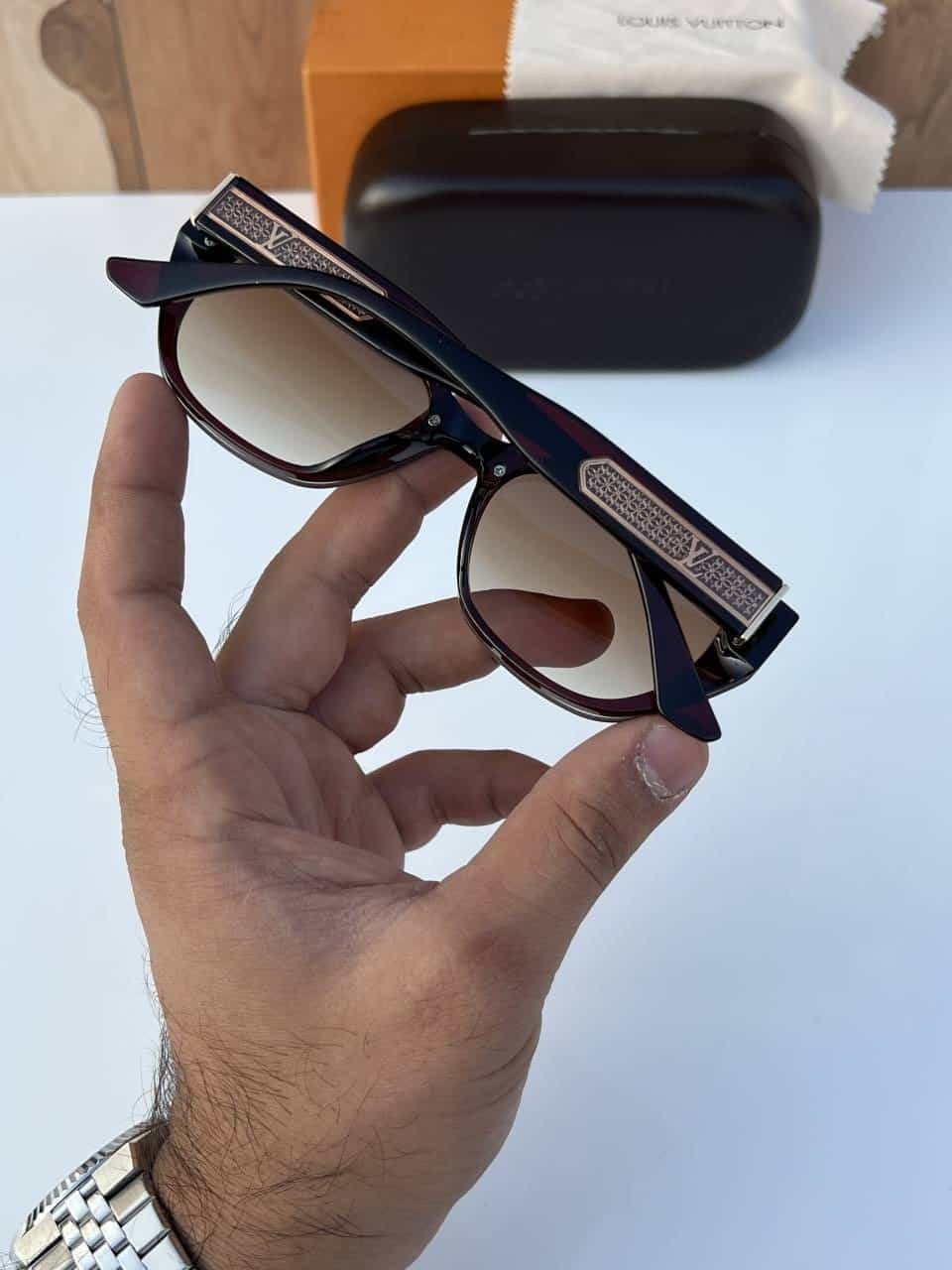 Louis_vuitton_2900_brown