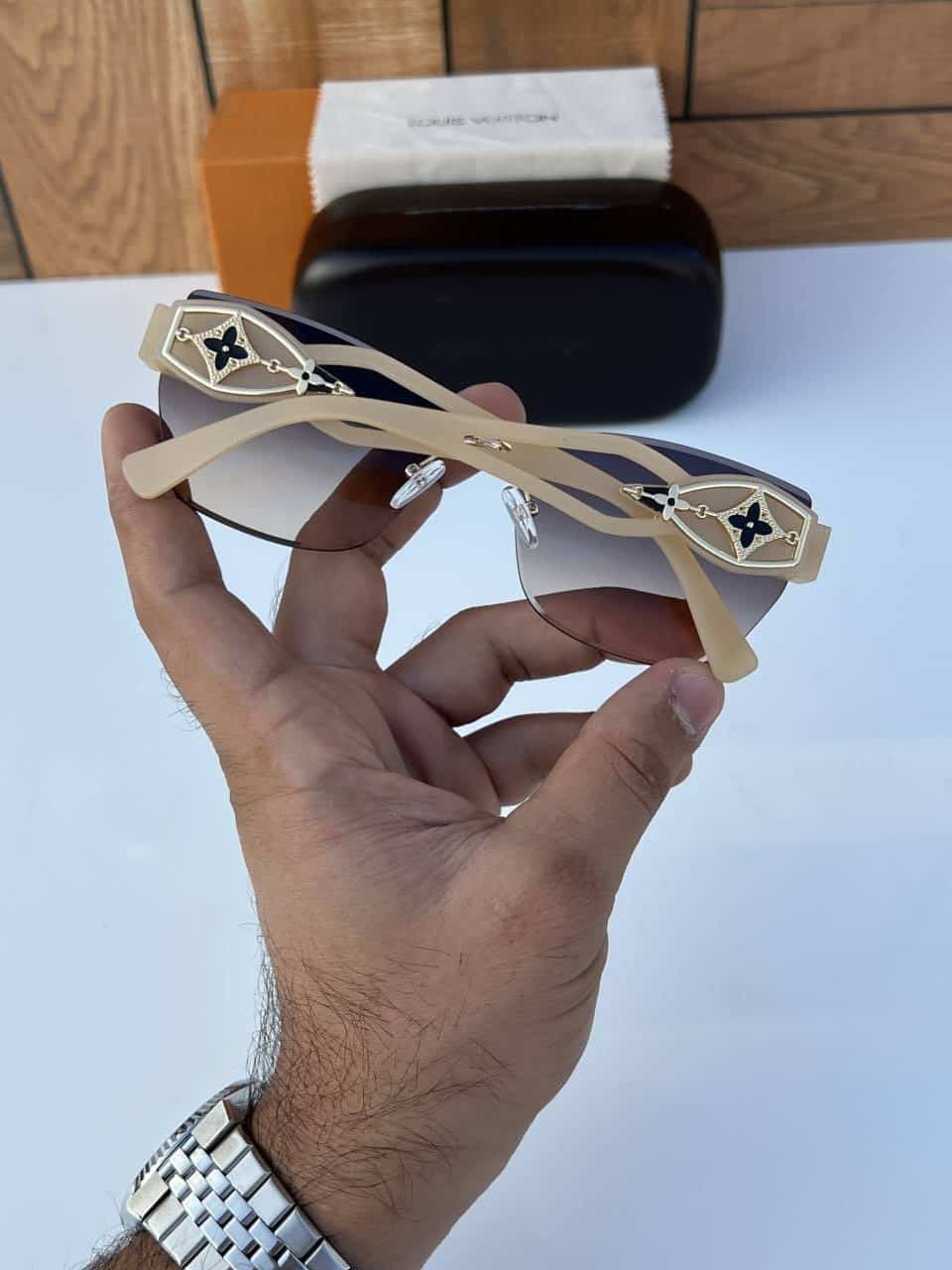 Louis_vuitton_58175_gold_brown_cream