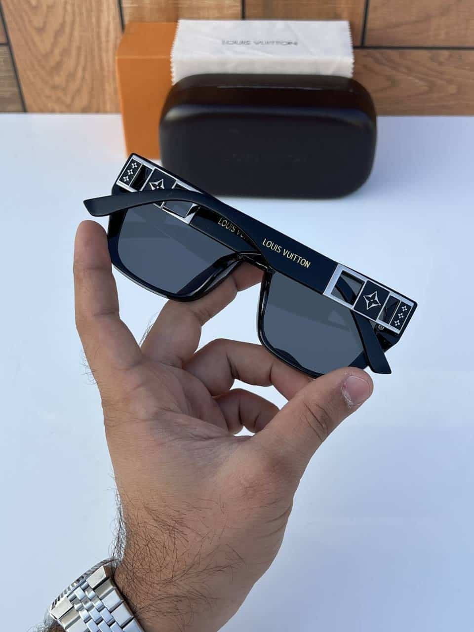 Louis_vuitton_58124_black