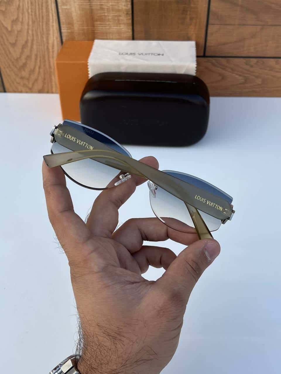 Louis_vuitton_58142_sea_green