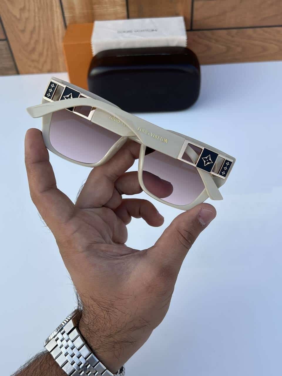 Louis_vuitton_58124_cream_brown