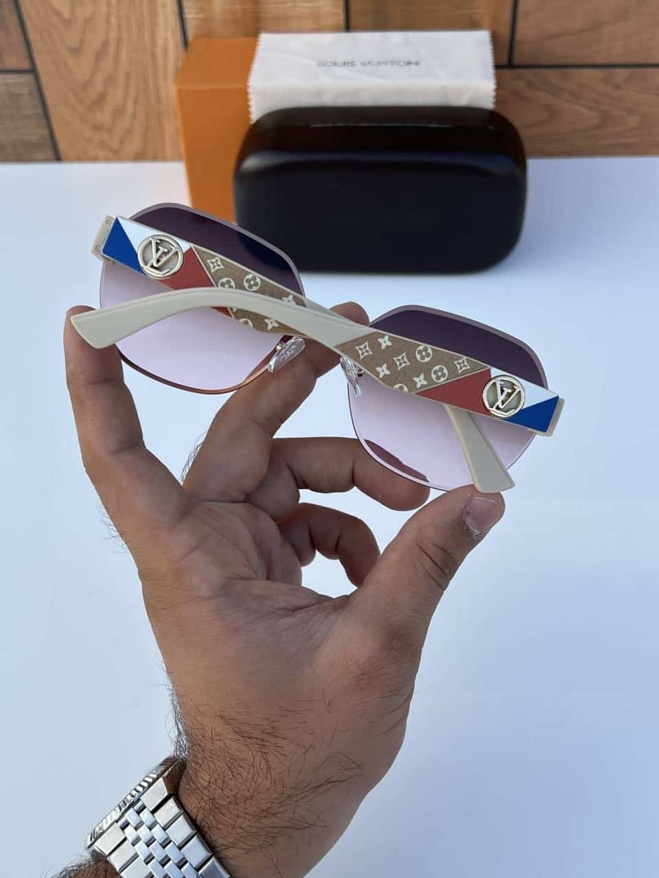 Louis_vuitton_58196_cream_pink