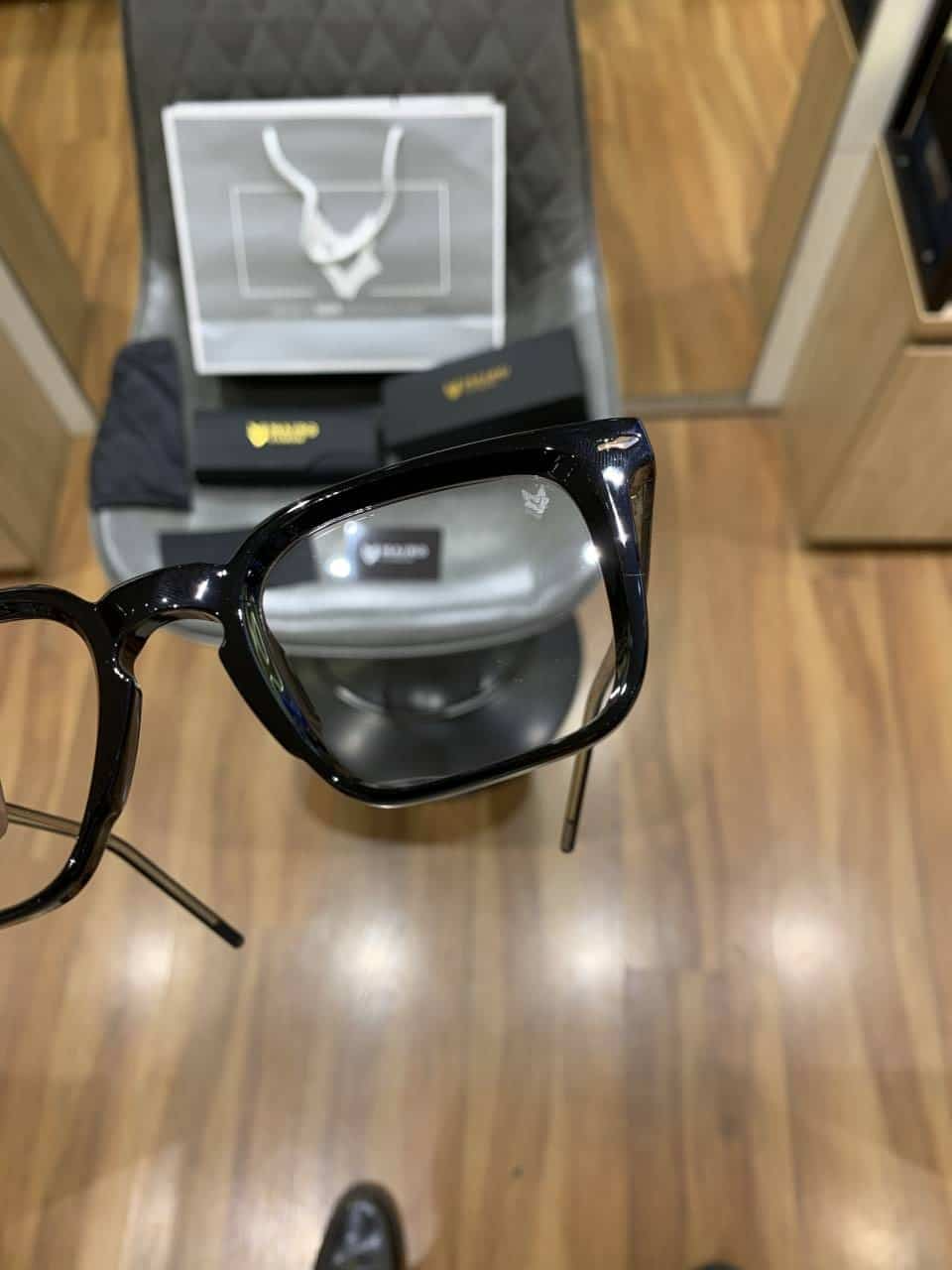 Mairo 107 black plano