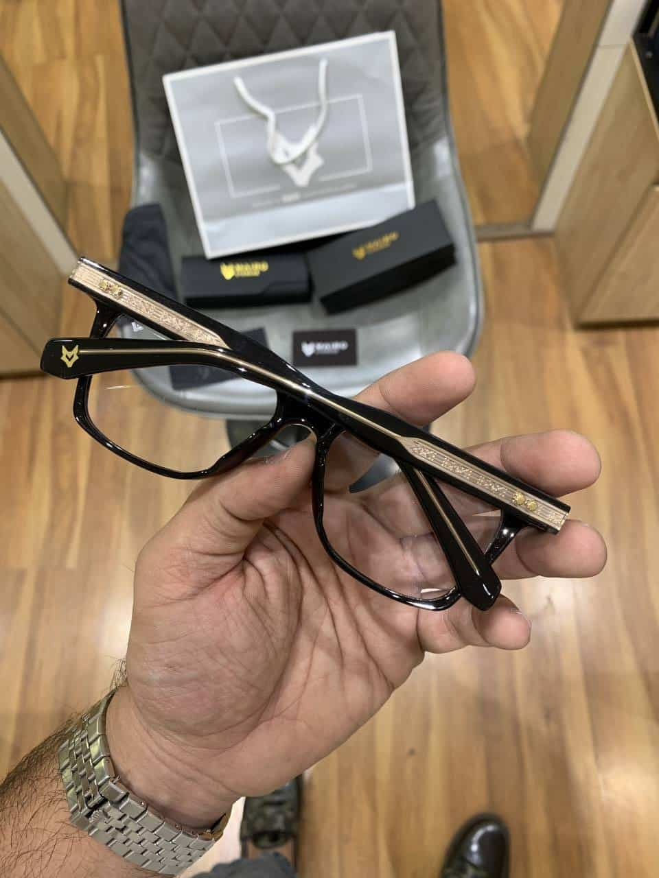 Mairo 87 black plano