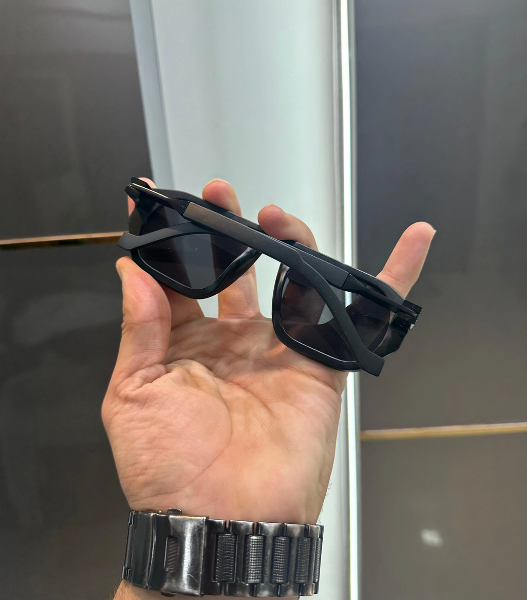 MarcJacobs All Black Premium Shades 9026