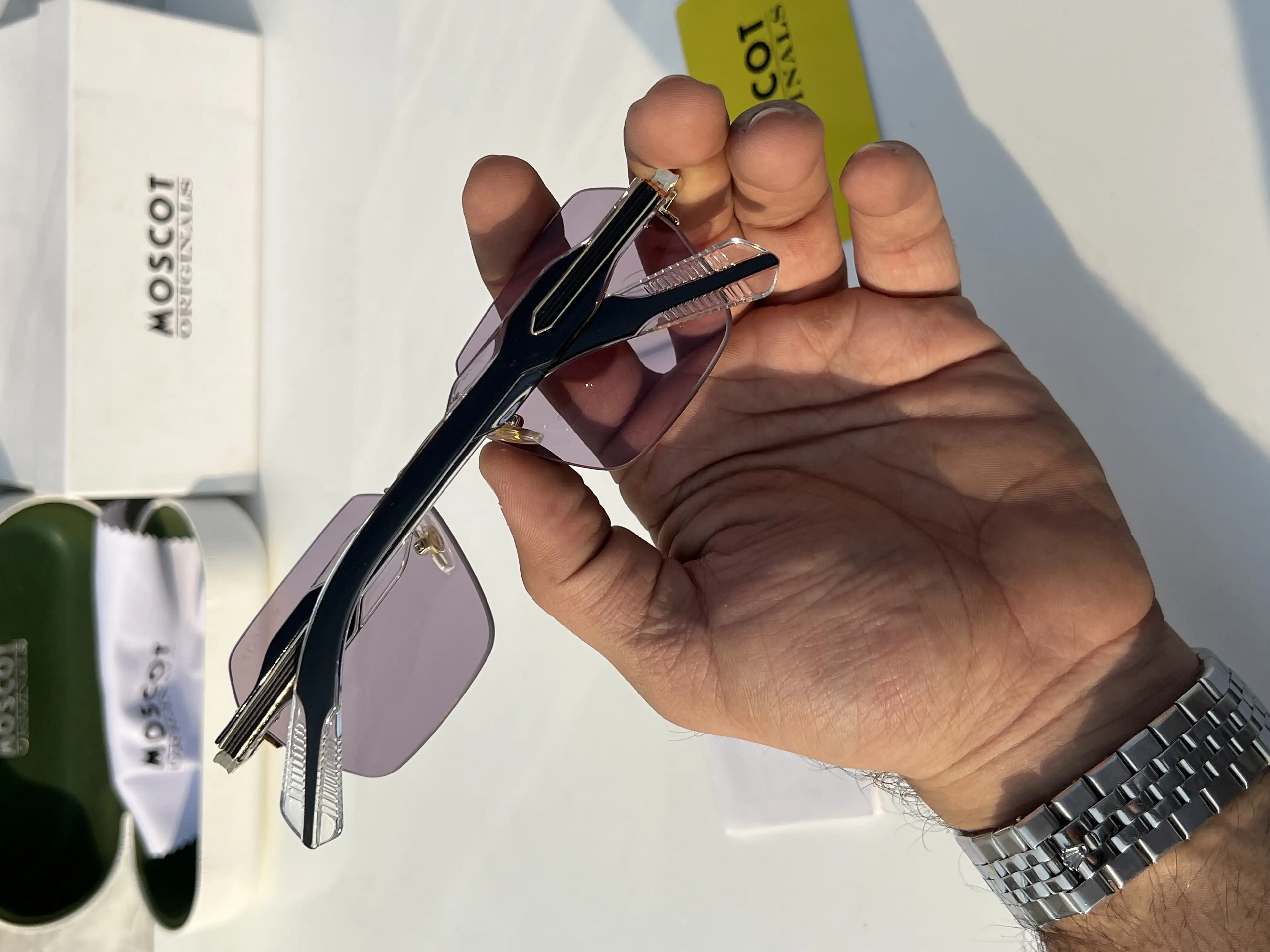 Moscot_69310_gold_violet