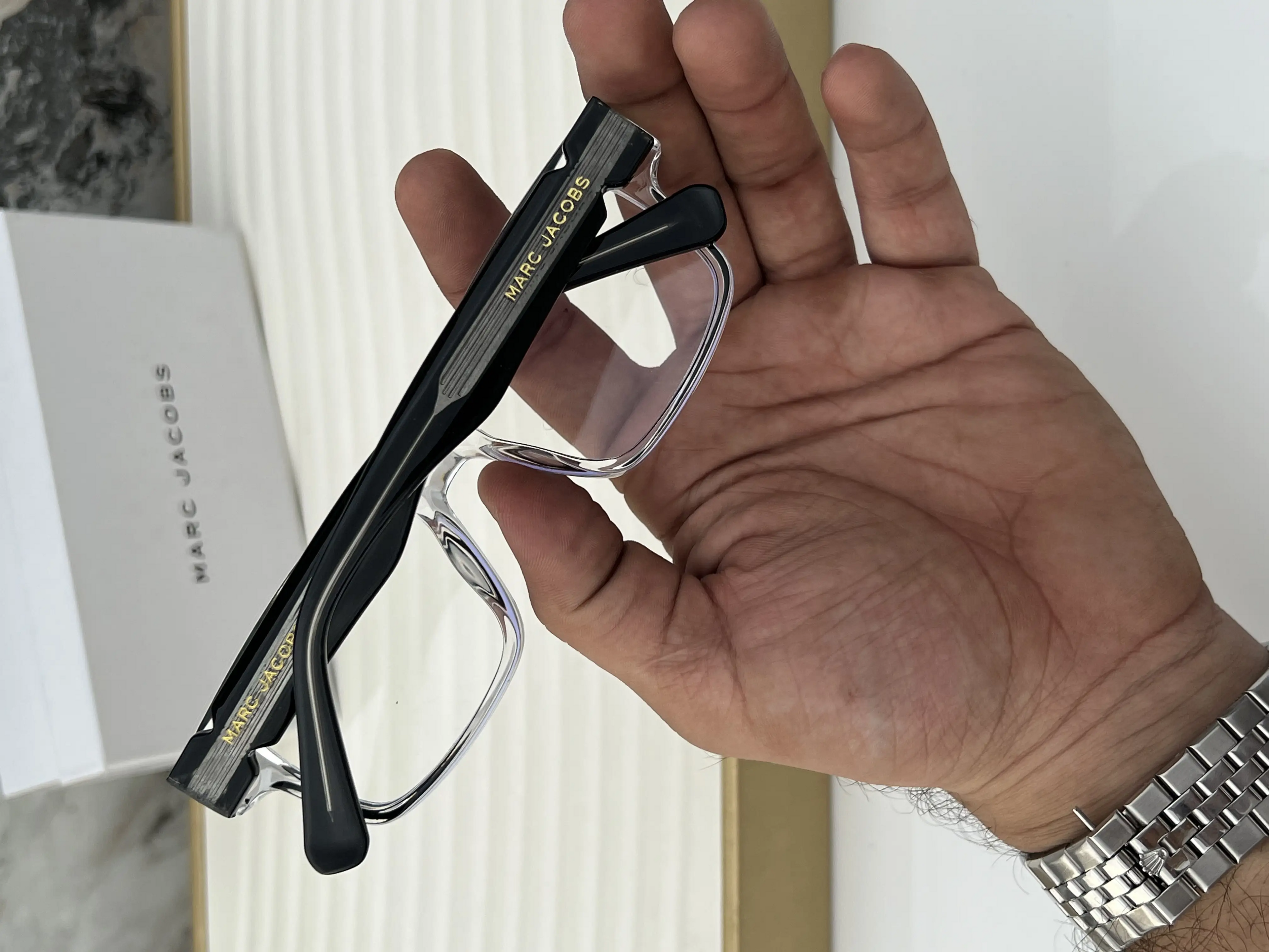 Marc_Jacobs_1117_transparent