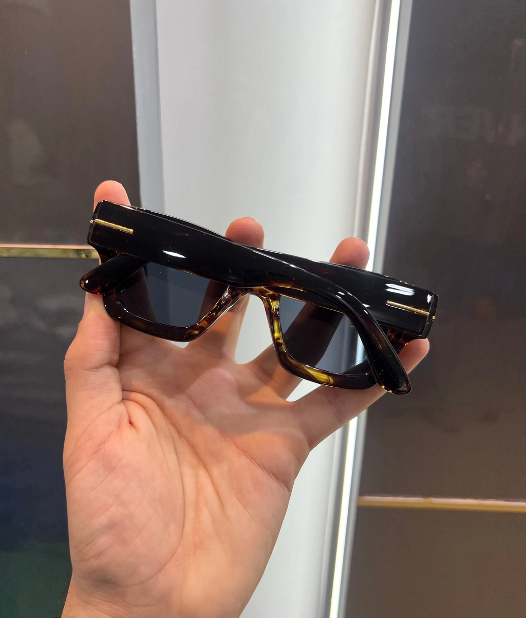 Tomf0rd Tiger Black Premium Shade 184