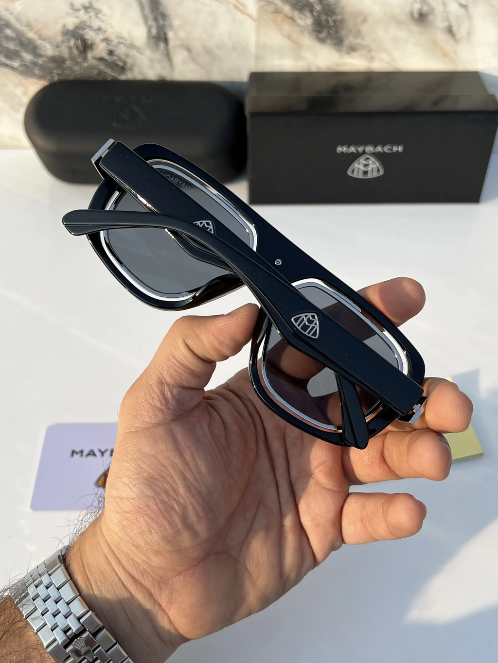 Maybach_7339_black_silver