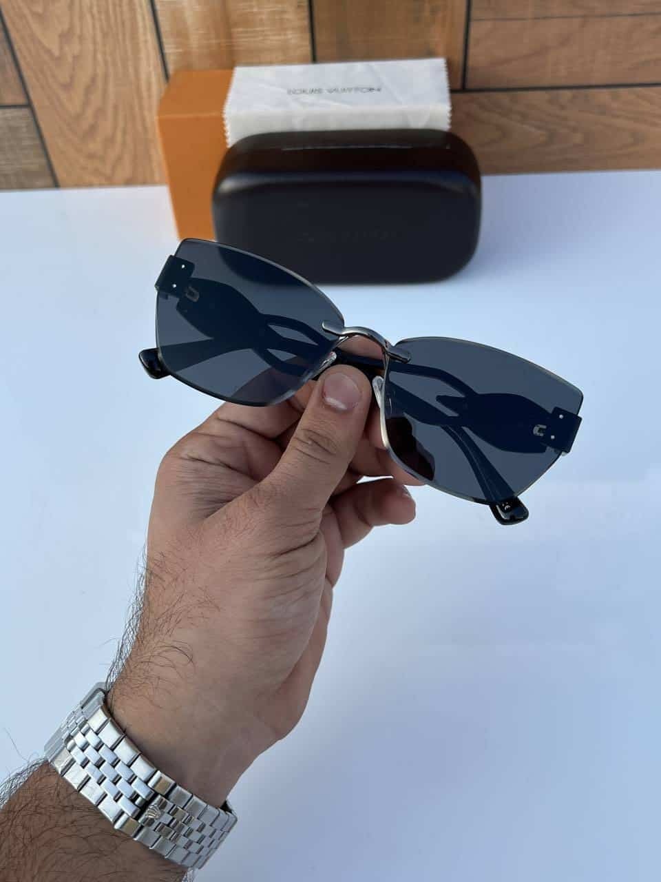 Louis_vuitton_58175_black