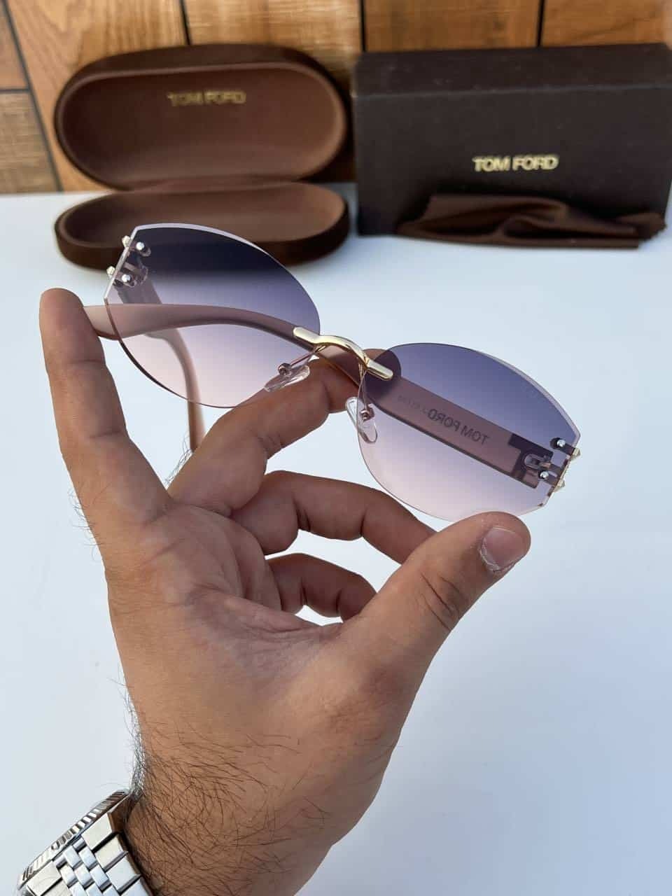 Tomford_58178_gold_brown_cream