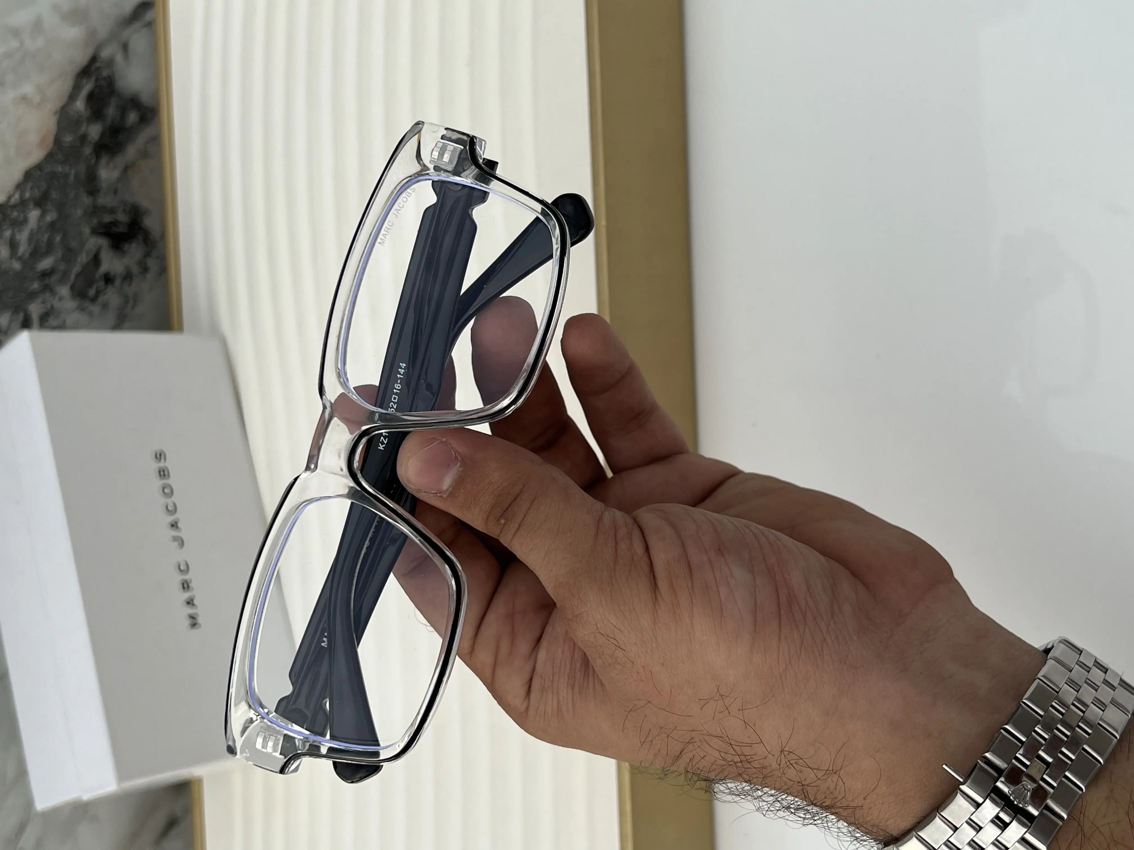 Marc_Jacobs_1117_transparent