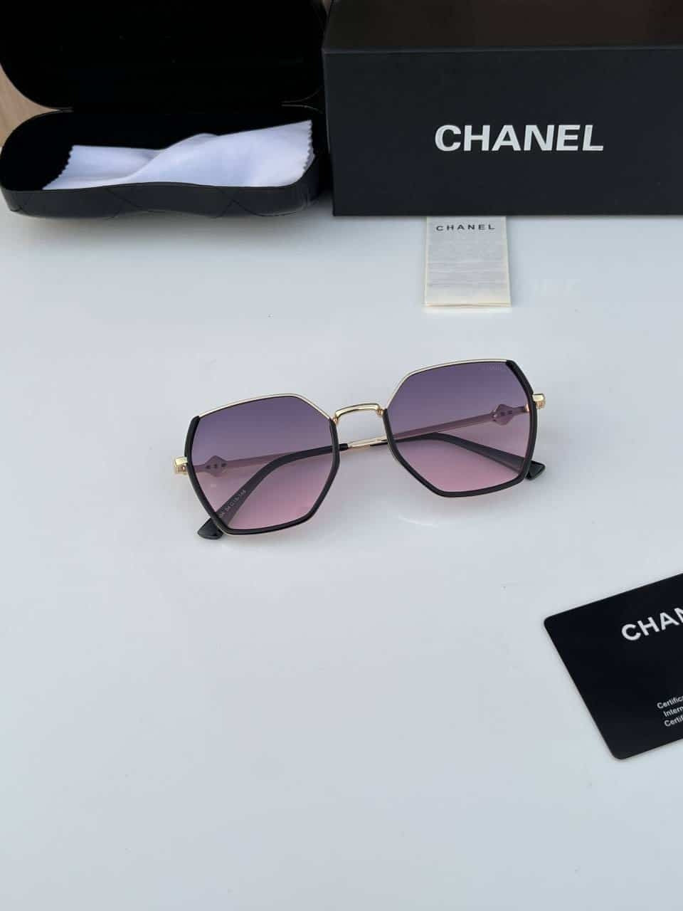 Chanel_2504_gold_violet