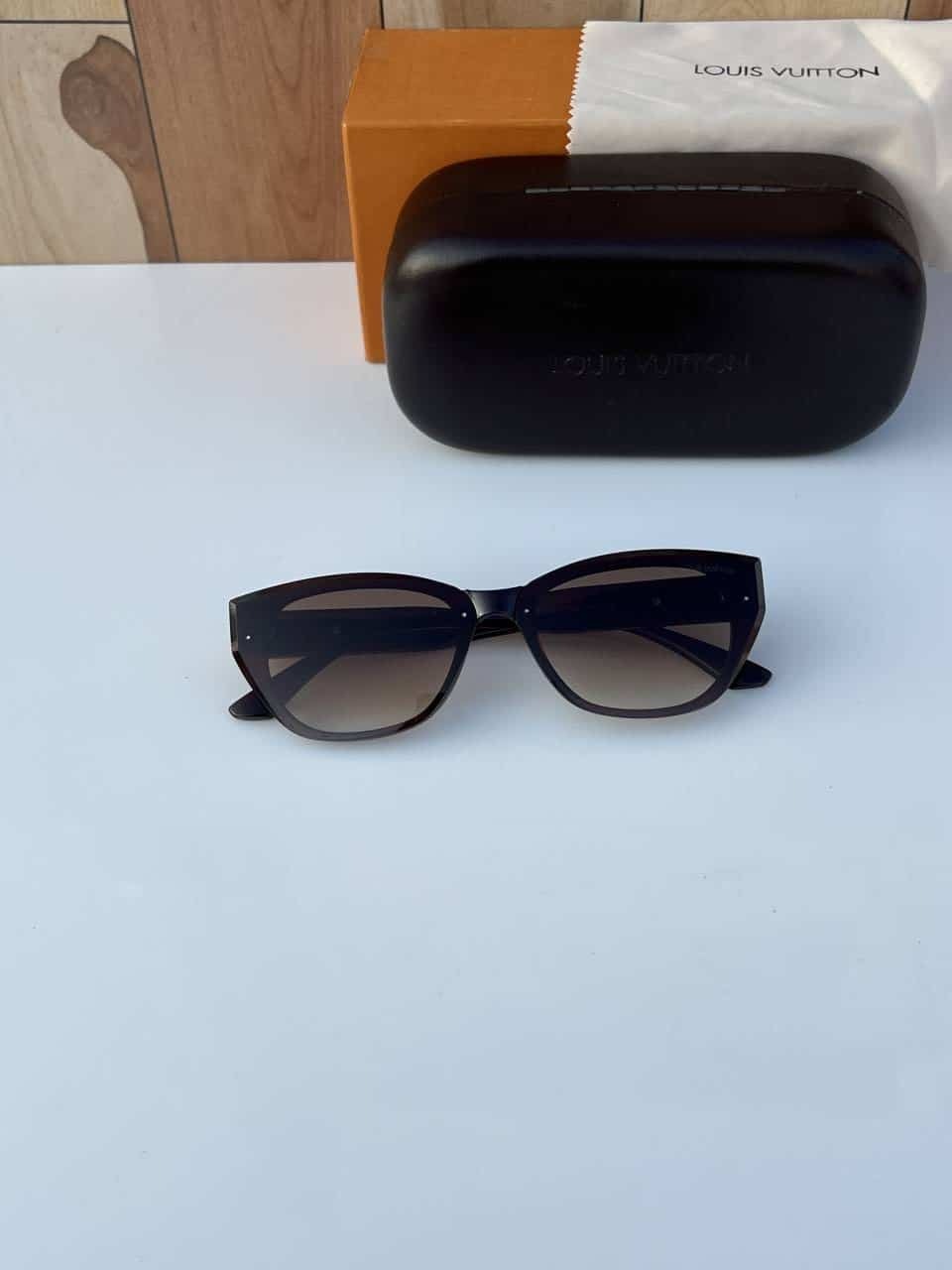 Louis_vuitton_2900_brown