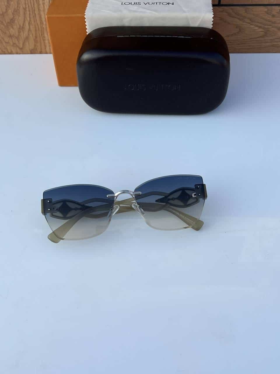 Louis_vuitton_58124_green