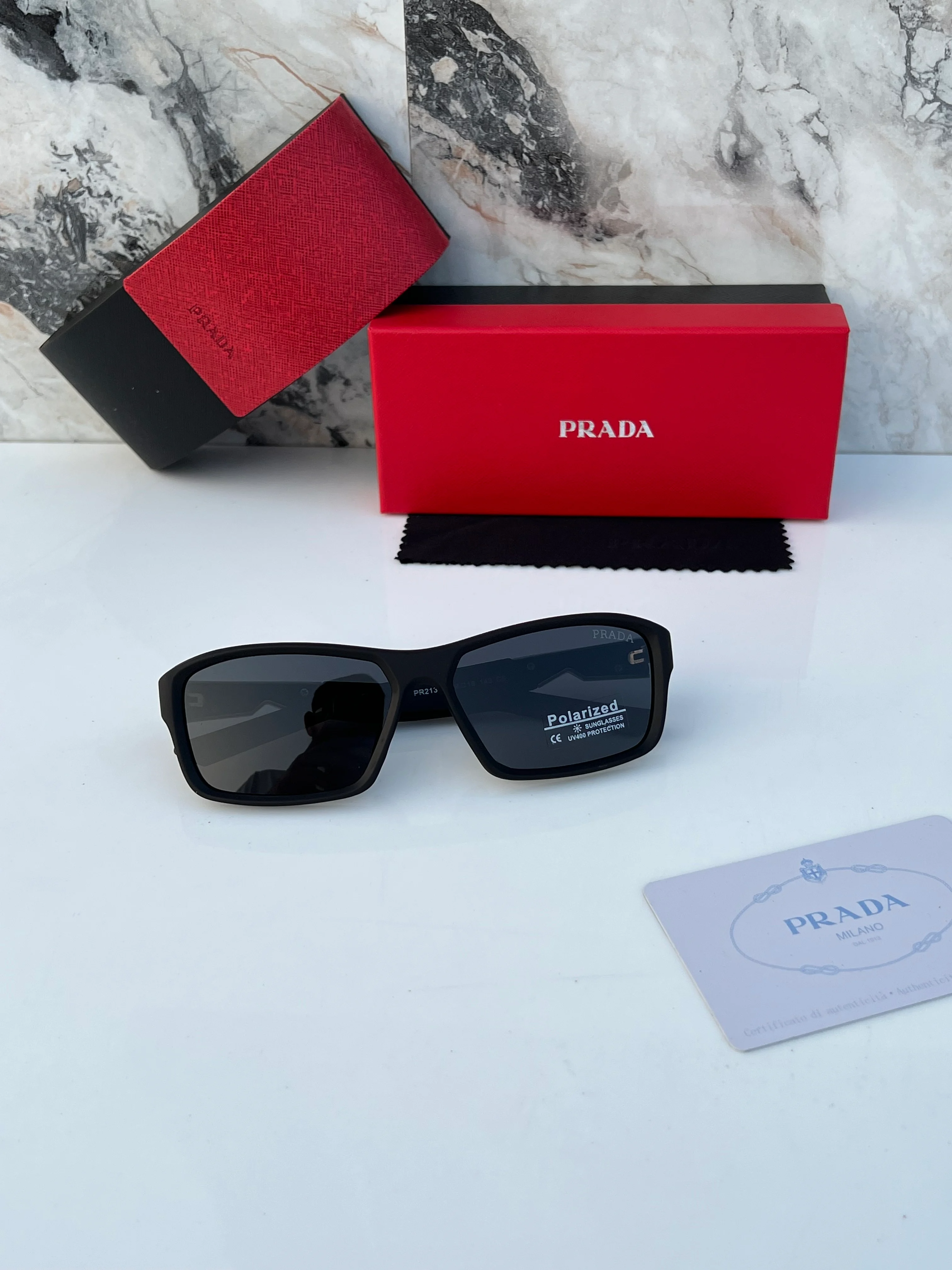 PrAda_1319_black_silver