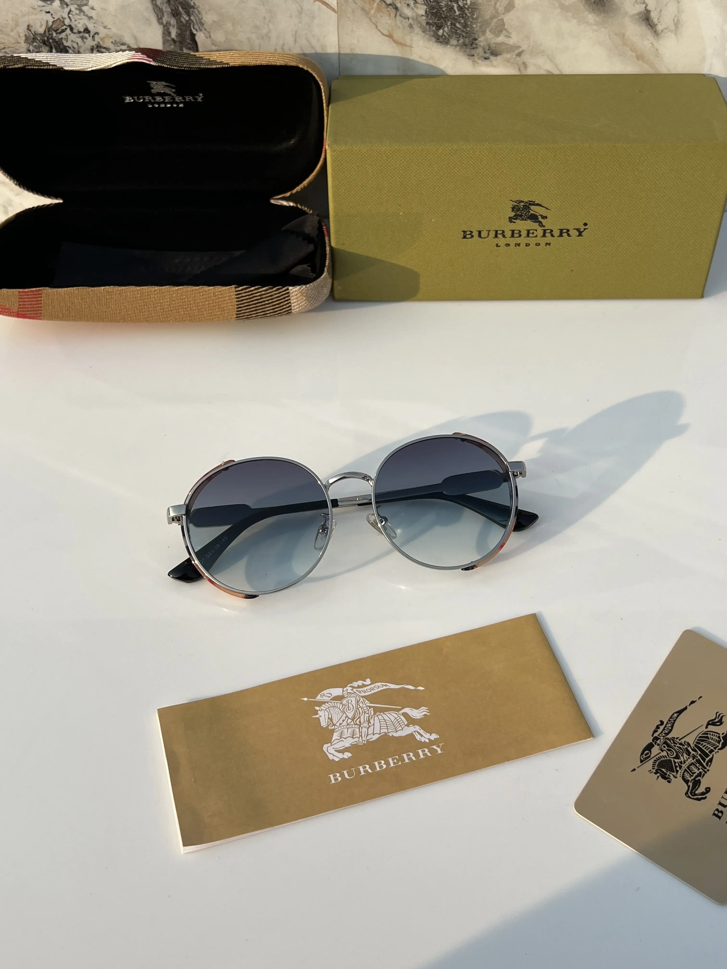 BuRbErry_2501_silver_blue