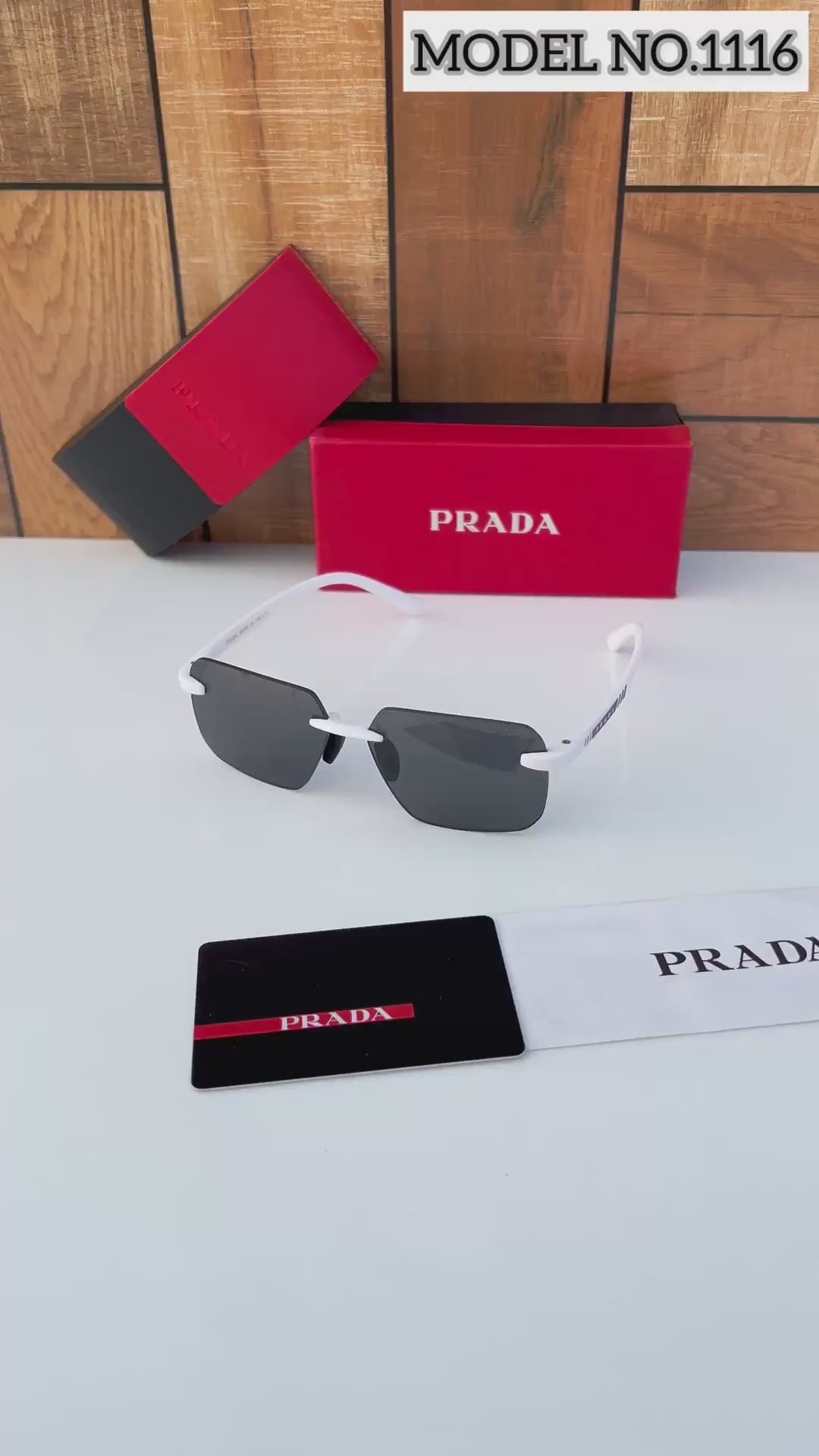 PrADa_1116_white_black